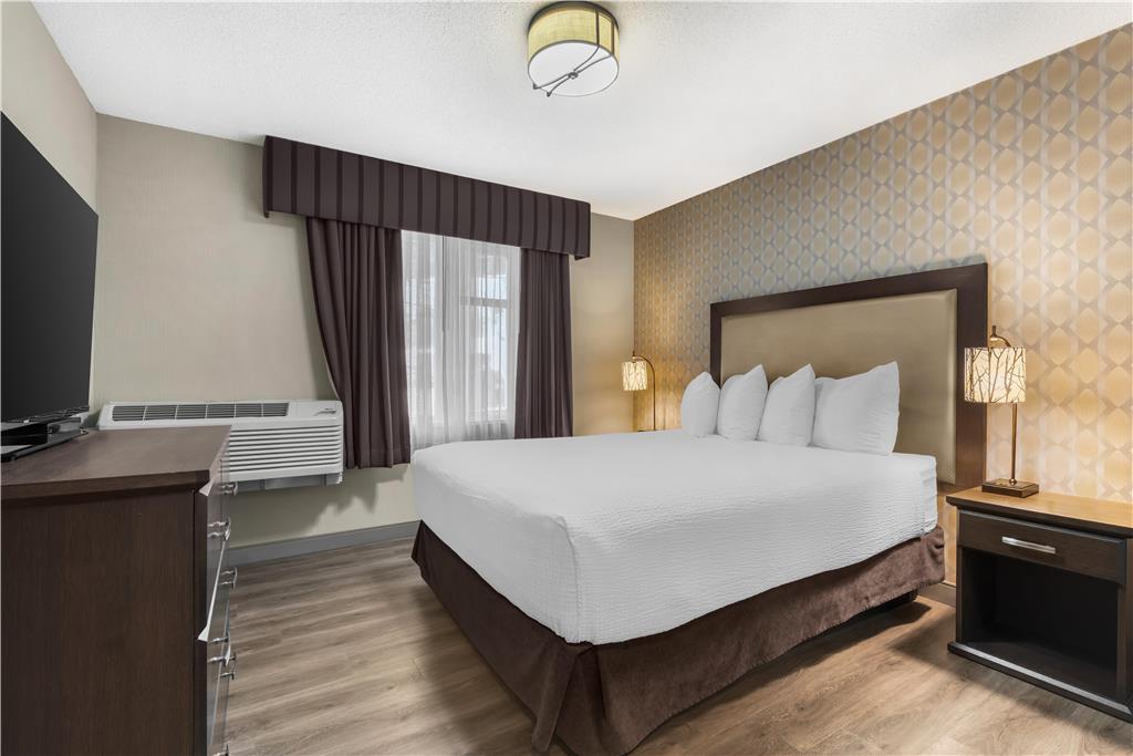 Images Best Western Plus Country Meadows Inn