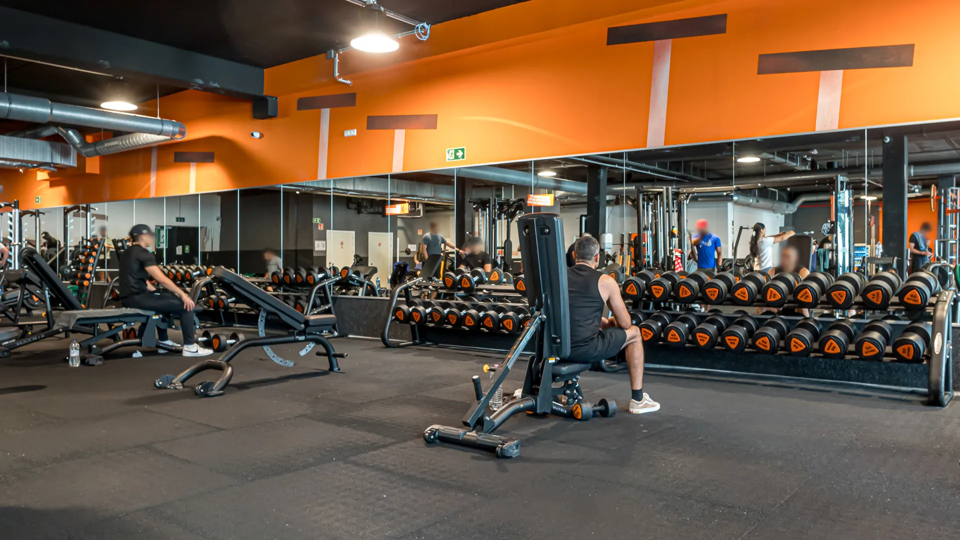 Images Basic-Fit 24/7