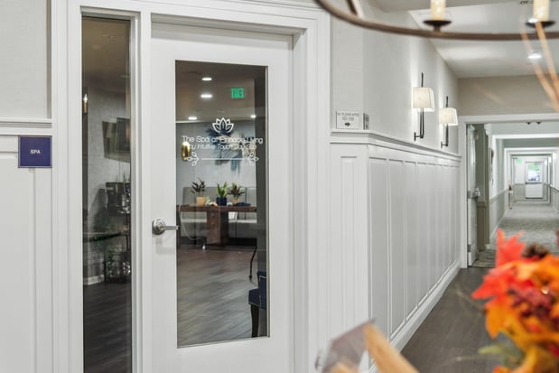 Images Pinnacle Living at Forts Ferry