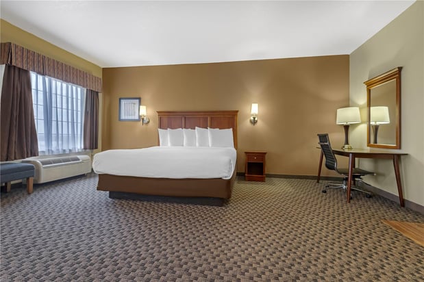 Images Best Western Plus Shamrock Inn & Suites