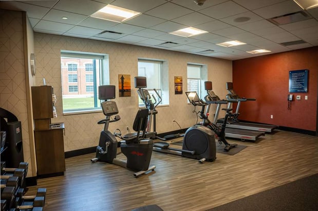 Images Hampton Inn & Suites Erie Bayfront