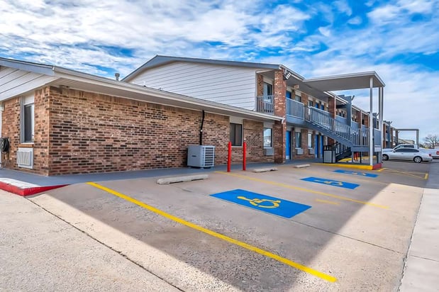 Images SureStay by Best Western Oklahoma City West