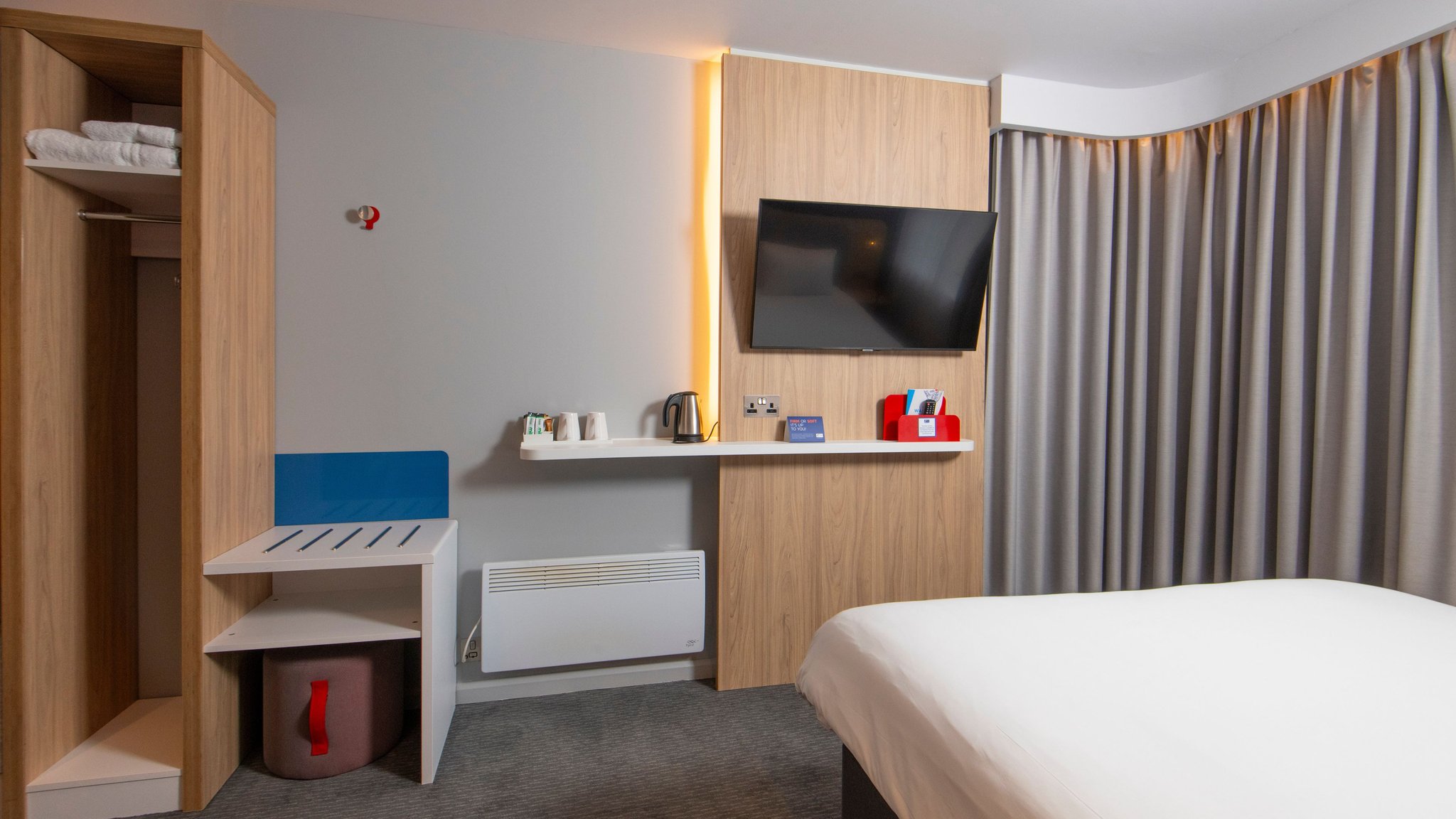 Images Holiday Inn Express Burton Upon Trent by IHG