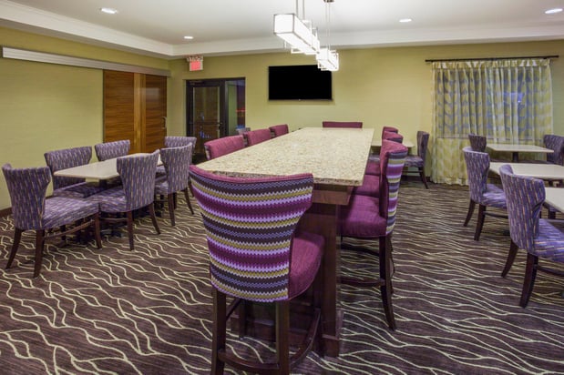 Images Holiday Inn Express & Suites St. Paul - Woodbury by IHG