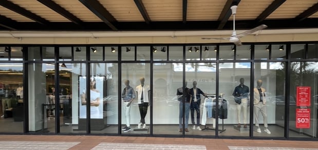 Images BOSS Outlet - Sawgrass Mills