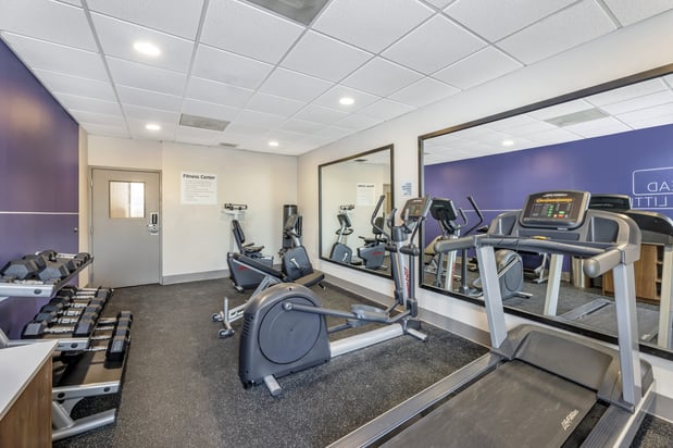 Images Holiday Inn Express Crestwood by IHG