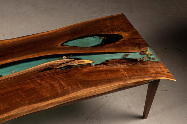 Images SENTIENT Furniture