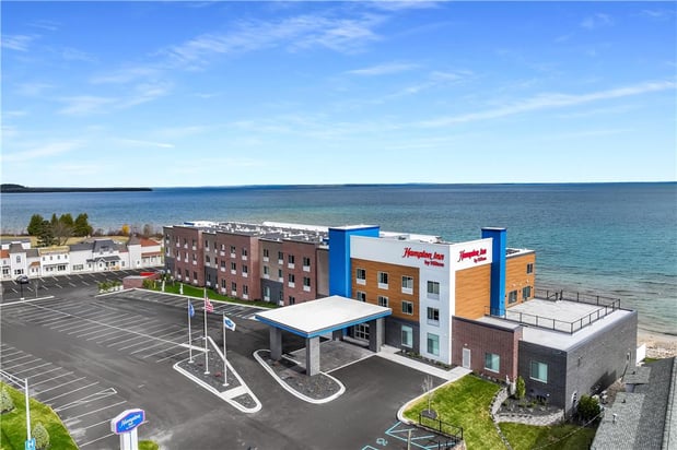 Images Hampton Inn St Ignace Lakefront Mackinac