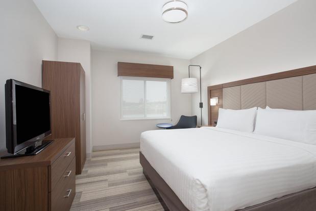 Images Holiday Inn Express & Suites Amarillo by IHG