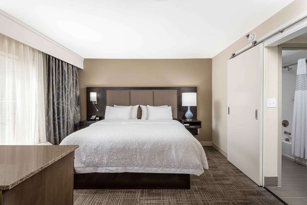 Images Hampton Inn & Suites Chapel Hill/Durham, Area