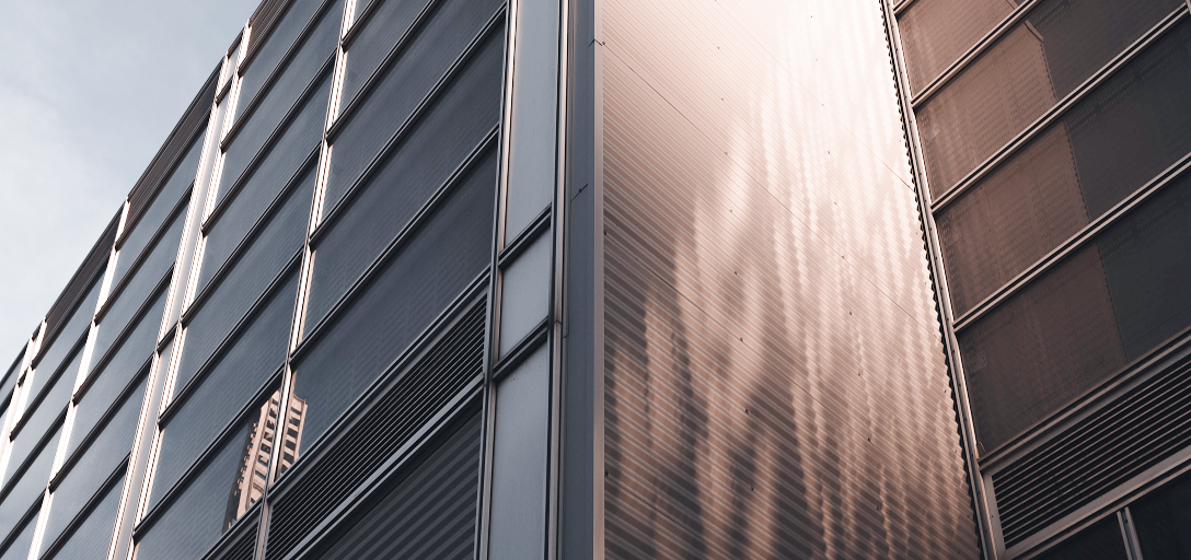A skyscraper reflecting the sun.