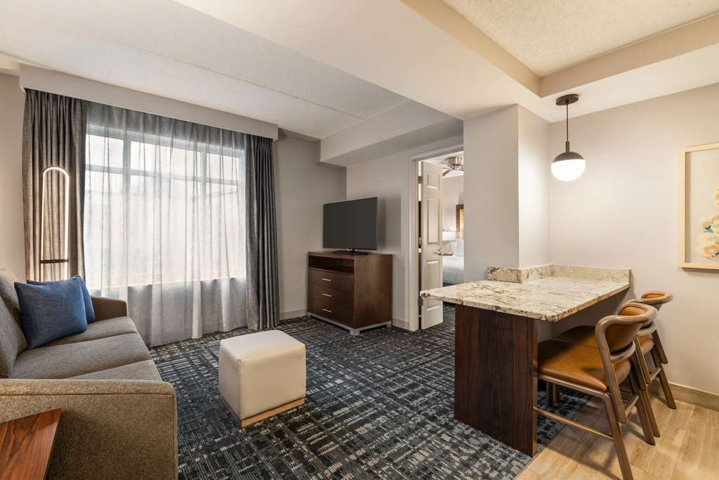 Guest room Homewood Suites by Hilton Washington, D.C. Downtown Washington (202)265-8000