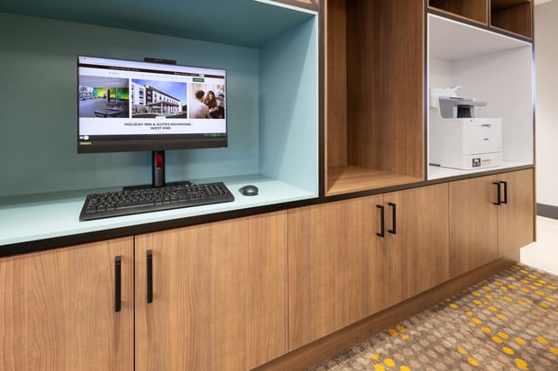 Images Holiday Inn & Suites Richmond - West End by IHG