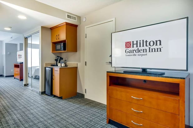 Images Hilton Garden Inn Louisville Airport