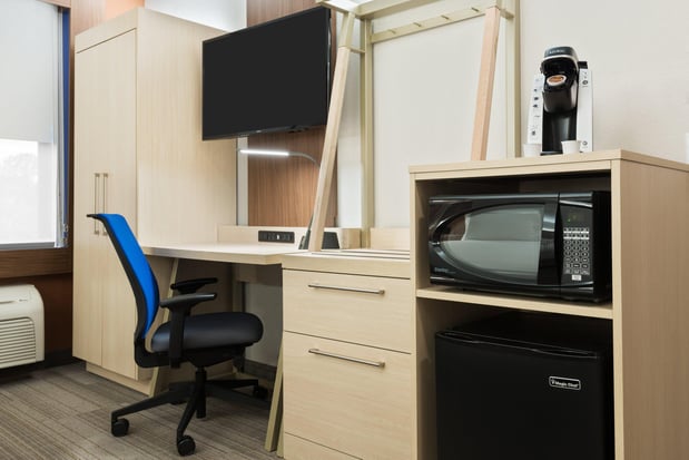 Images Holiday Inn Express & Suites Nearest Universal Orlando by IHG
