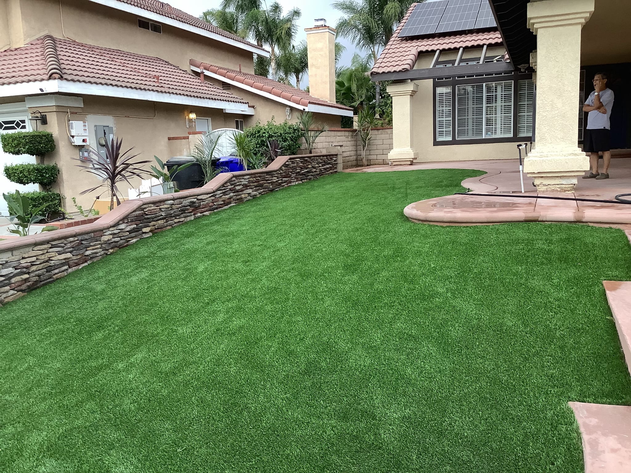 Azteca's Landscaping - Instalaci&oacute;n de c&eacute;sped artificial (Artificial Grass / Turf)