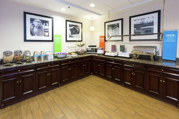 Images Hampton Inn & Suites Jacksonville-Airport