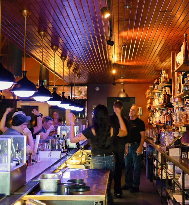 Images Velvet Elk Lounge