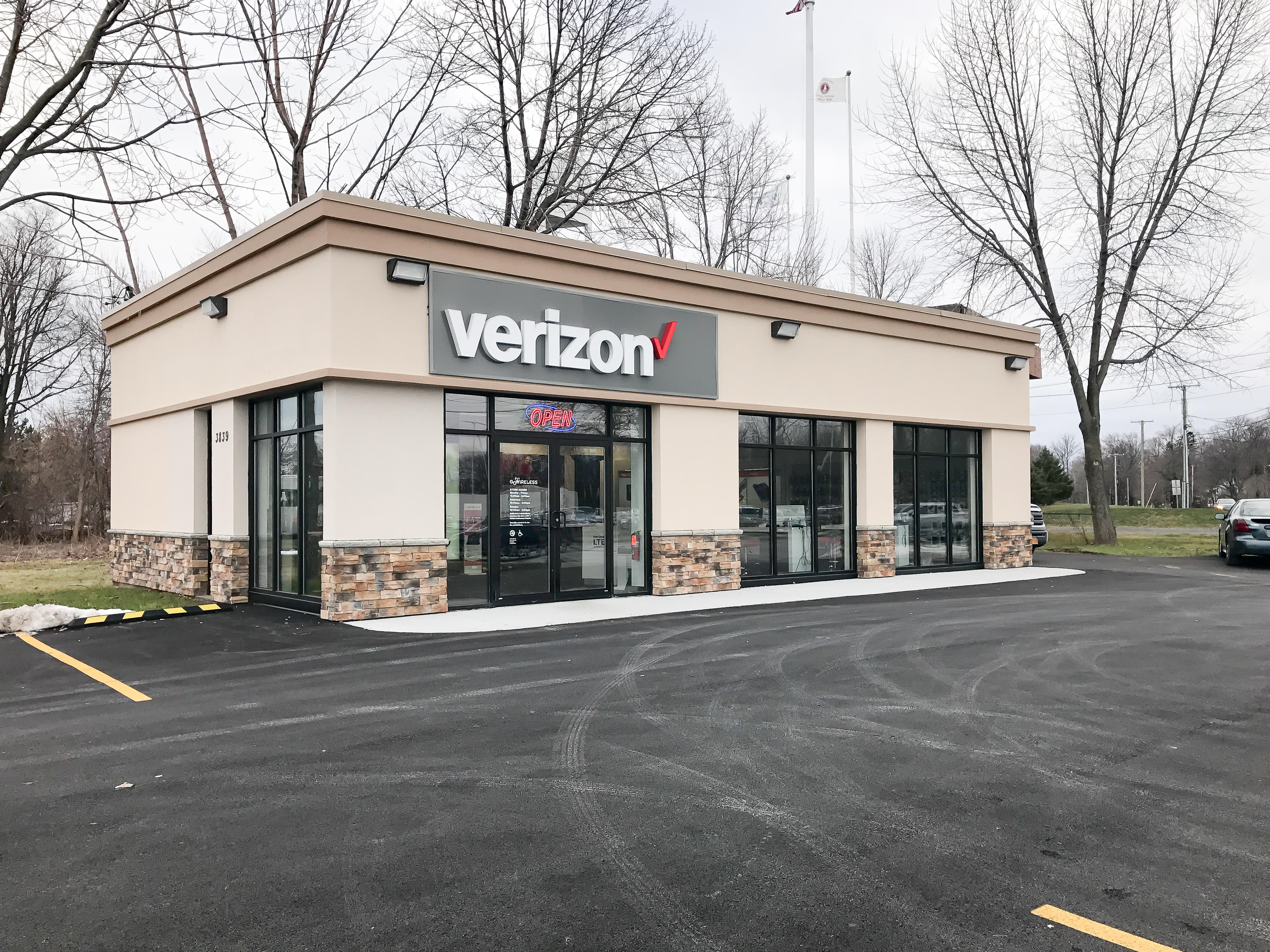 Verizon Authorized Retailer – GoWireless Photo