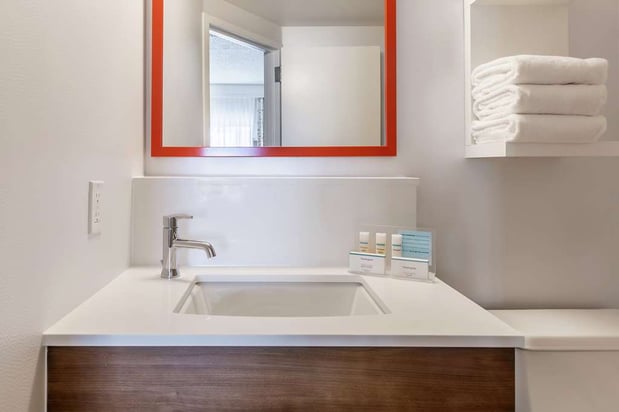 Images Hampton Inn by Hilton Rockford