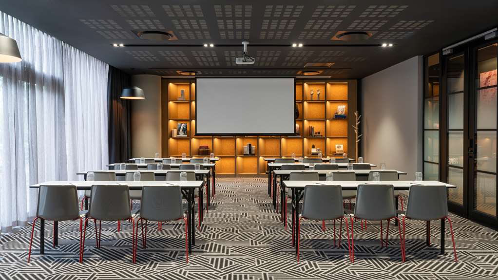 Images Radisson RED Johannesburg Rosebank