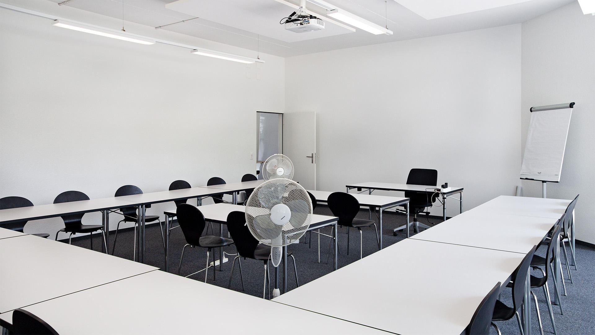 WISS Schulen für Wirtschaft Informatik Immobilien, Ostermundigenstrasse 81 in Bern