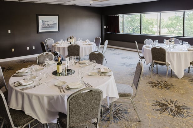 Images Crowne Plaza Suites Msp Airport - Mall of America by IHG