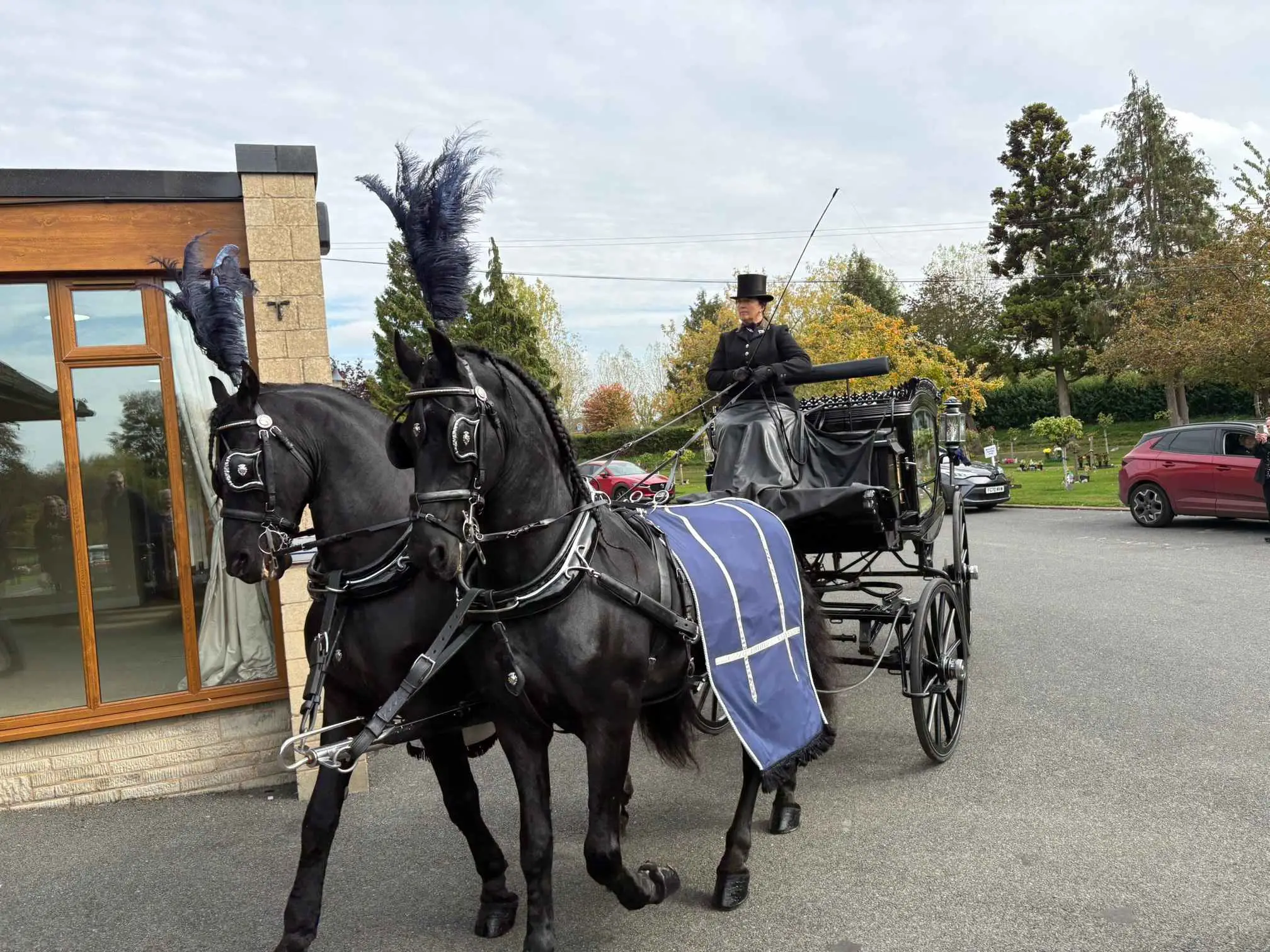 Images Tailored Remembrance