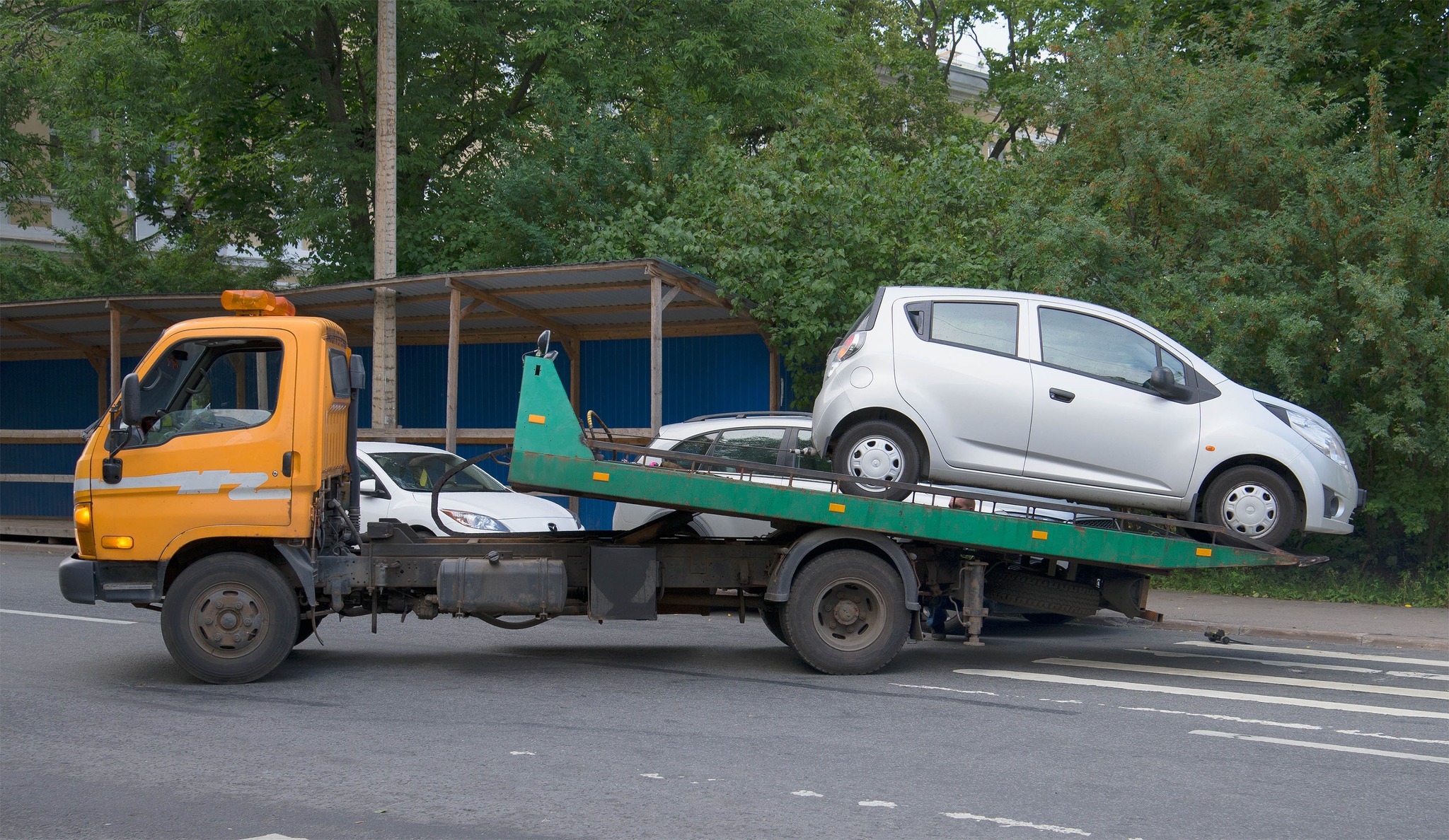 Steelz Transportation and Towing provides dependable long-distance towing services, ensuring your vehicle is safely transported over extended distances. Whether you're moving or need to relocate your vehicle, I offer secure and efficient towing solutions tailored to long journeys. You can count on me for professional and timely long-distance towing service.