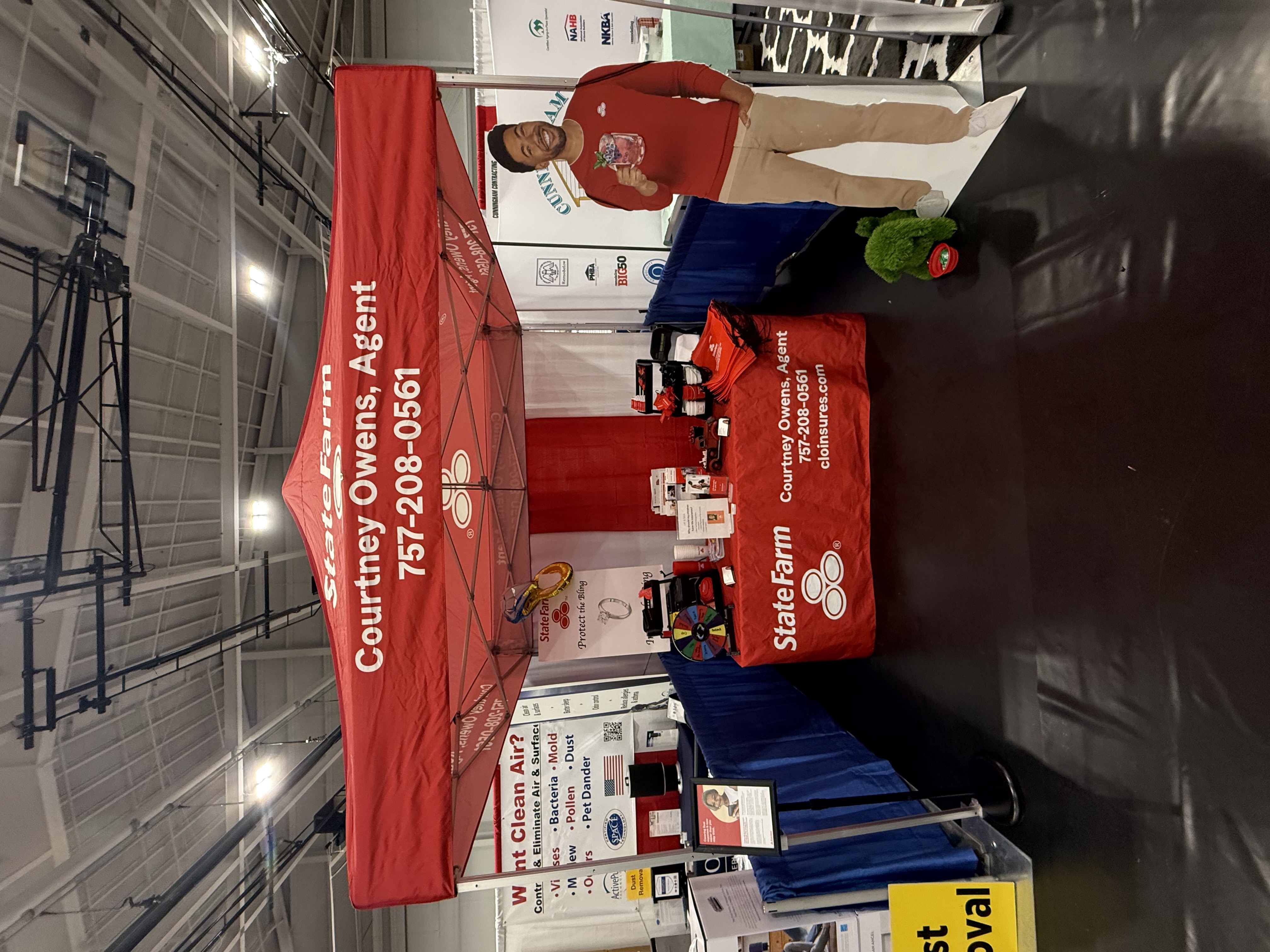All set up and ready to chat!