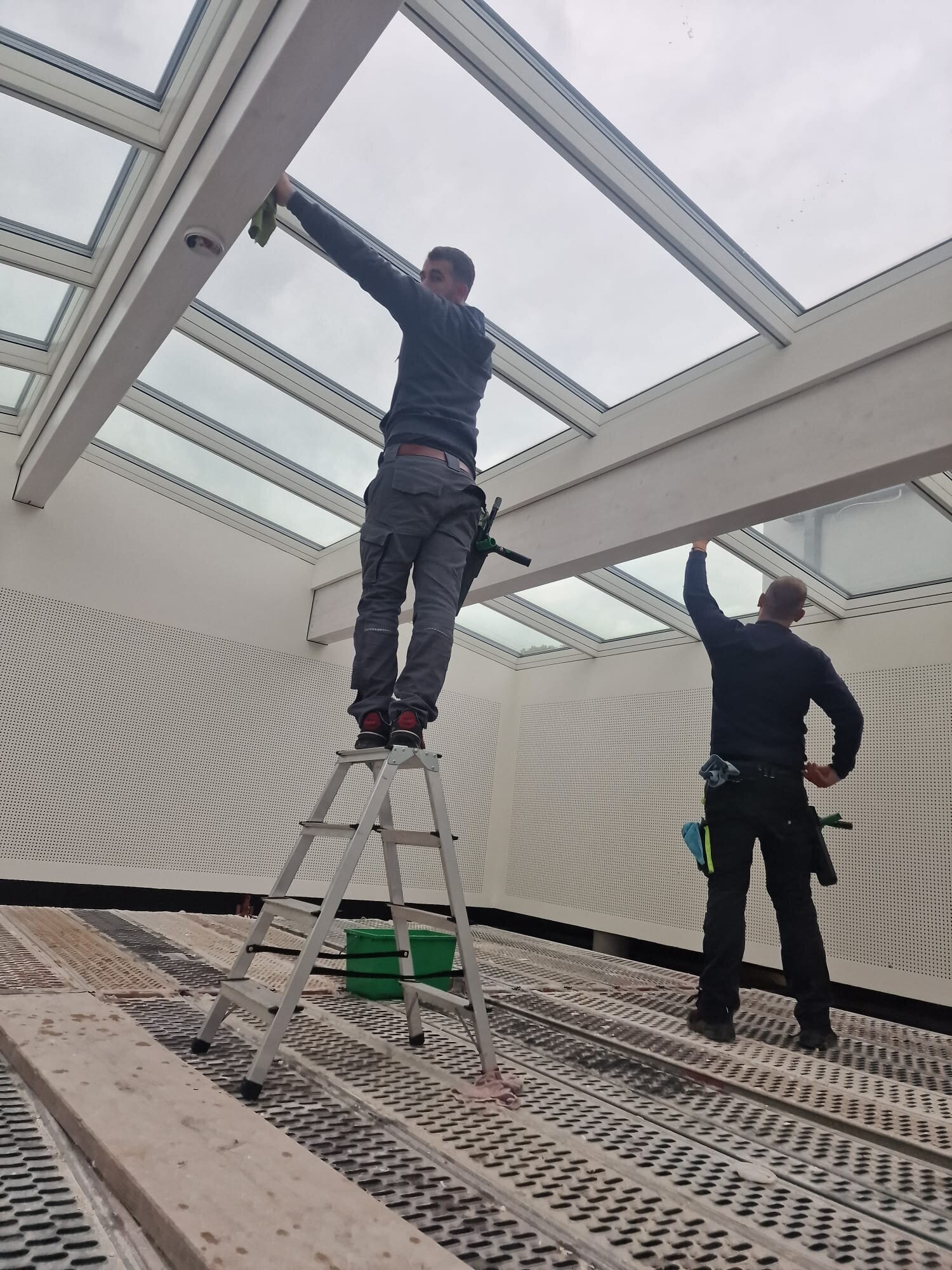 Gjini Gebäudeservice, Mühlenstraße 197 in Bremen