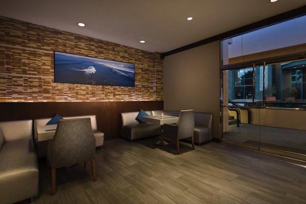 Images Crowne Plaza Los Angeles Harbor Hotel by IHG