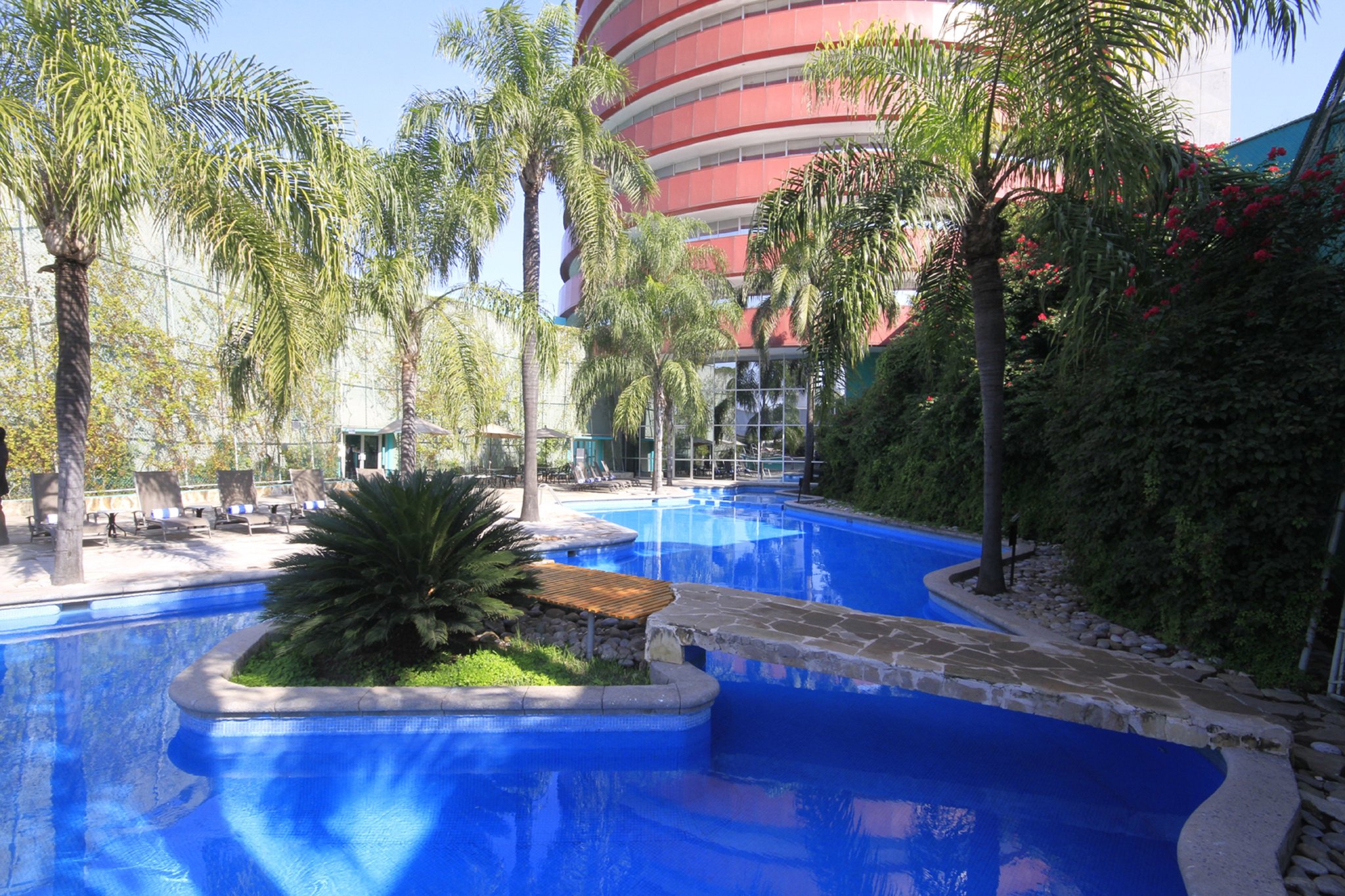 Images Holiday Inn Monterrey-Parque Fundidora by IHG