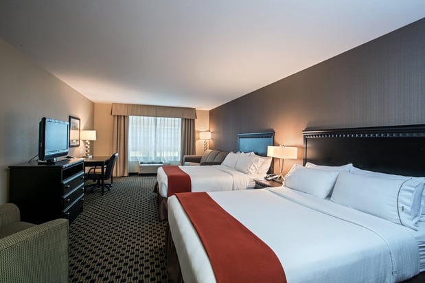 Images Holiday Inn Express & Suites Green Bay East by IHG