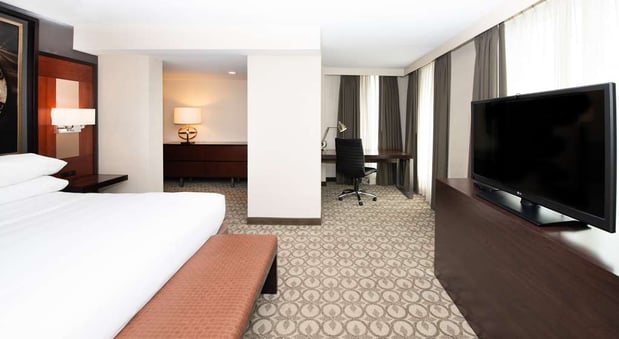 Images DoubleTree by Hilton Hotel & Suites Charleston Airport
