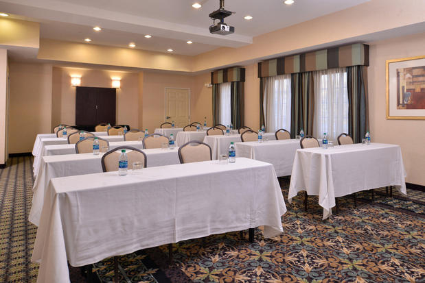 Images Staybridge Suites Oklahoma City Airport by IHG