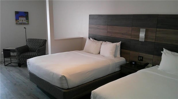 Images HOM Hotel Gainesville, SureStay Collection by Best Western