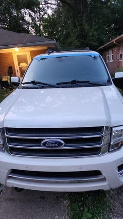 Images Skyview Auto Glass Walled Lake