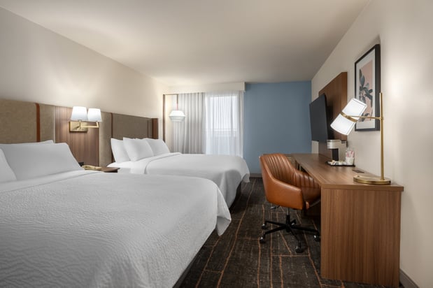 Images Holiday Inn Ontario by IHG
