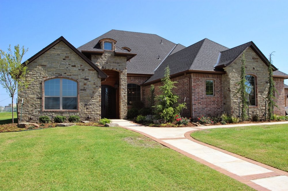 La petite olathe kansas