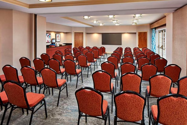 Images Hilton Garden Inn Valencia Six Flags