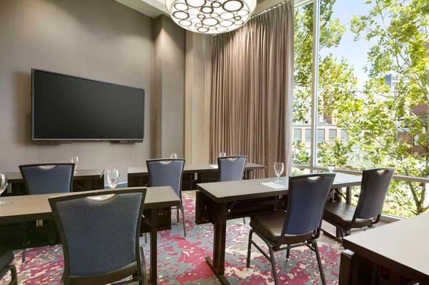 Images Embassy Suites by Hilton Greenville Downtown Riverplace