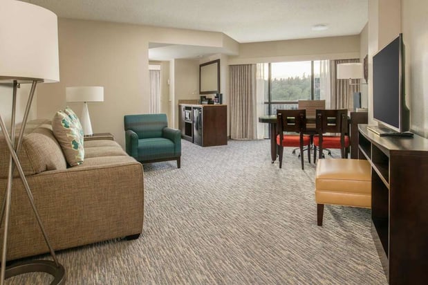 Images Embassy Suites by Hilton Seattle Tacoma International Airport