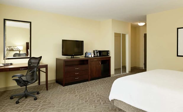 Images Hilton Garden Inn Phoenix North Happy Valley