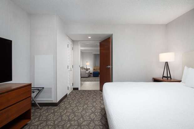 Images Embassy Suites by Hilton Portland Airport
