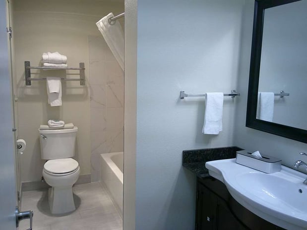 Images Best Western Alderwood