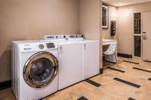 Images Candlewood Suites Kansas City Speedway by IHG