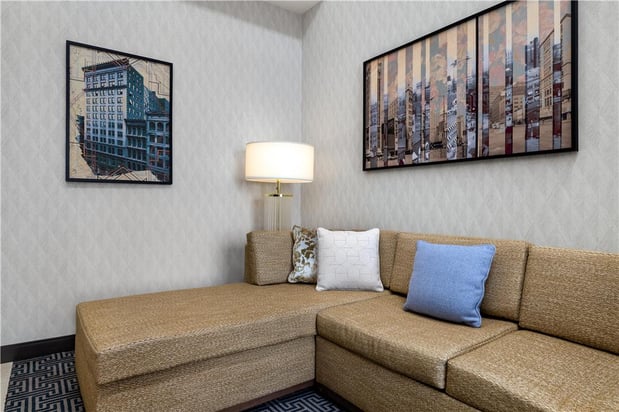 Images Hilton Garden Inn Indianapolis Downtown