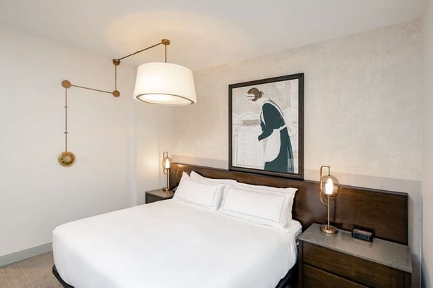 Images Hotel Fort Des Moines, Curio Collection by Hilton