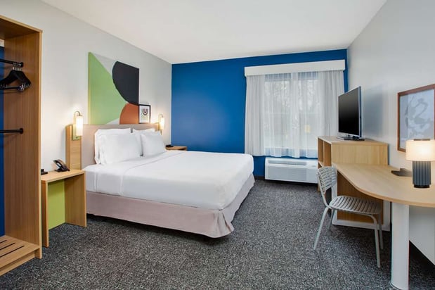 Images Spark by Hilton Walker Grand Rapids North